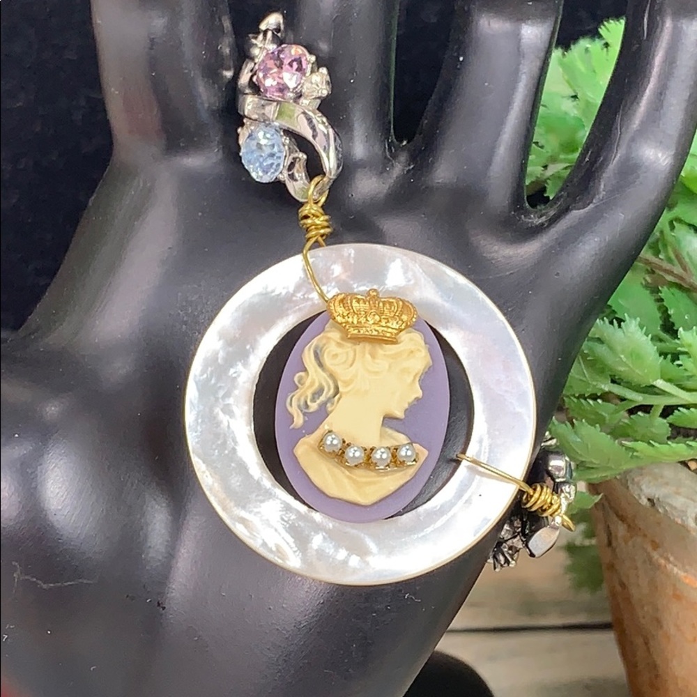 🌟Adorned Crown artisan assemblage purple 
cameo rhinestone bracelet